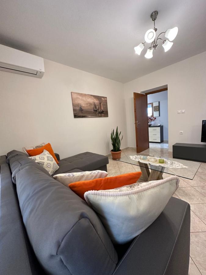 B&S Saranda Apartment Exterior photo