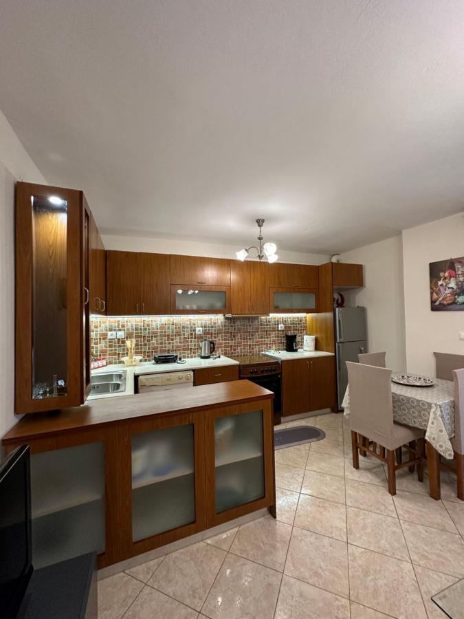 B&S Saranda Apartment Exterior photo